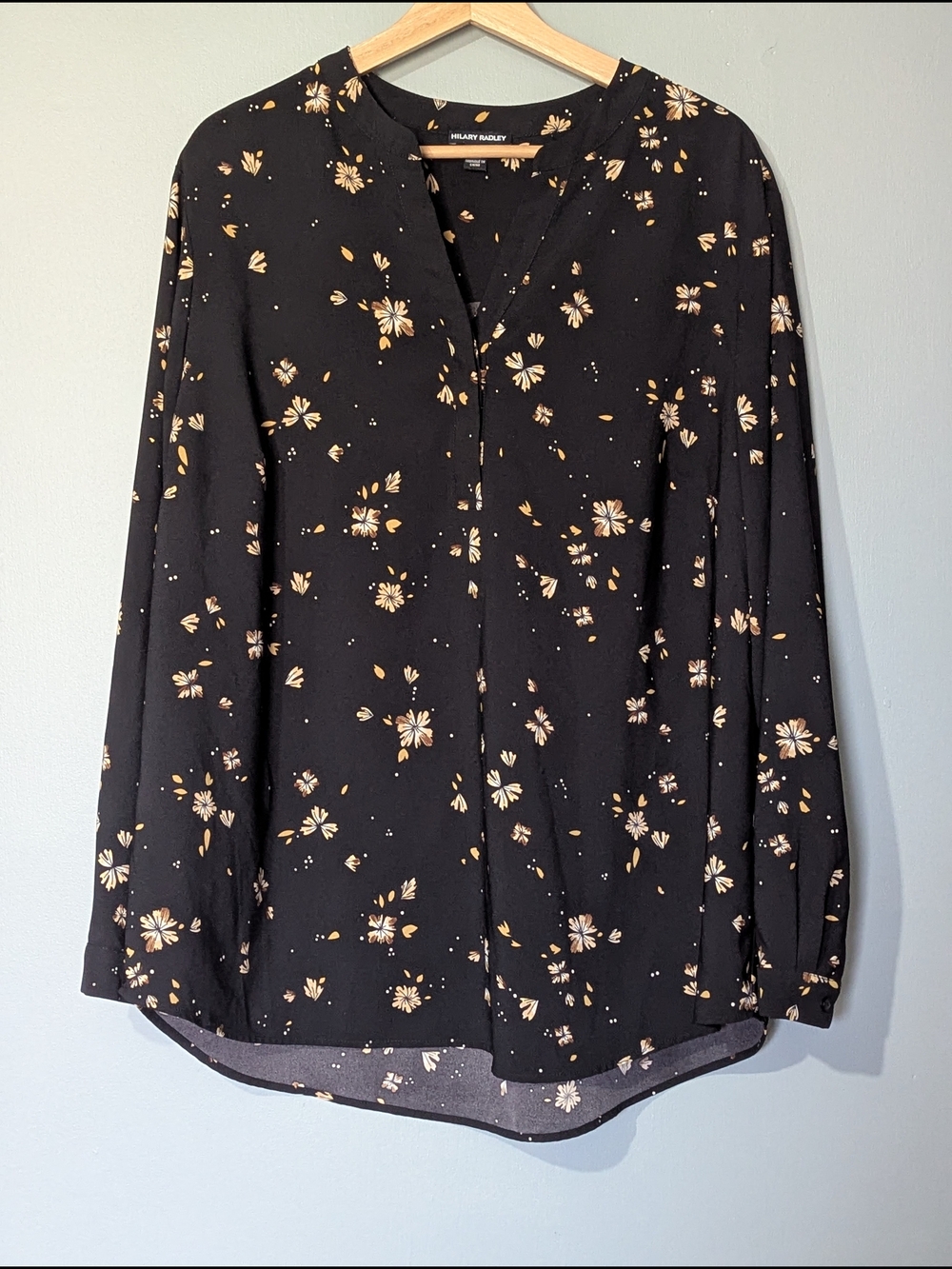 Hilary Radley Women's Black Long Sleeve Blouse Cream Floral Print‎ Moody Floral